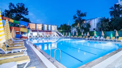 KOLIBRI HOTEL Pools & Beach