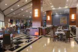 KOLIN HOTEL Restaurants