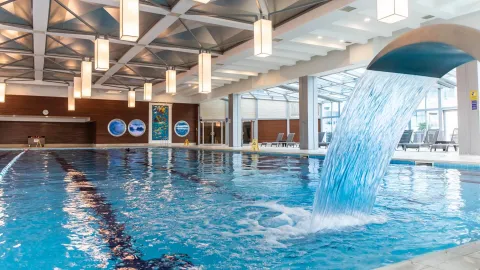 KOLIN HOTEL Pools & Beach