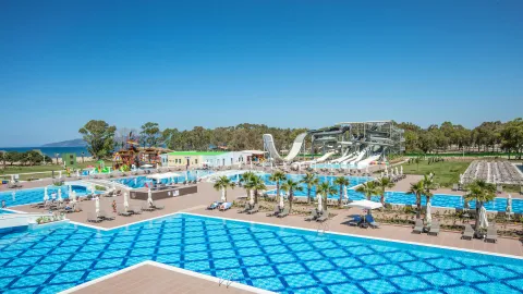 KORUMAR EPHESUS BEACH AND SPA RESORT Pools & Beach