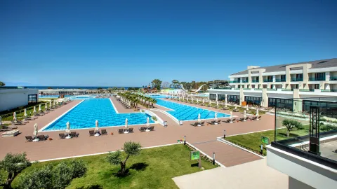 KORUMAR EPHESUS BEACH AND SPA RESORT Pools & Beach