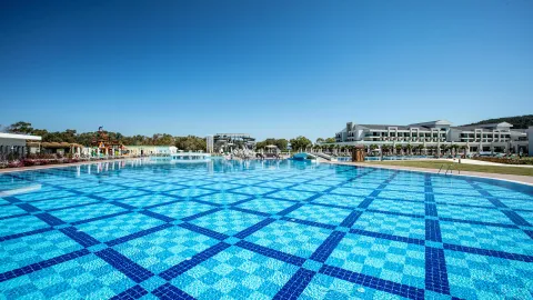 KORUMAR EPHESUS BEACH AND SPA RESORT Pools & Beach