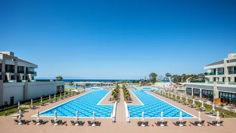 KORUMAR EPHESUS BEACH AND SPA RESORT Pools & Beach