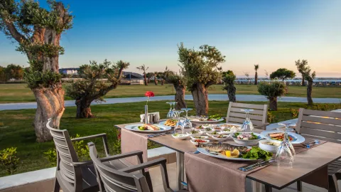 KORUMAR EPHESUS BEACH AND SPA RESORT Restaurants