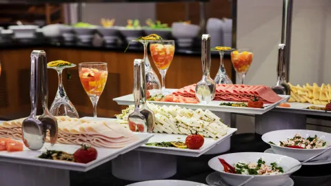 KORUMAR EPHESUS BEACH AND SPA RESORT Restaurants