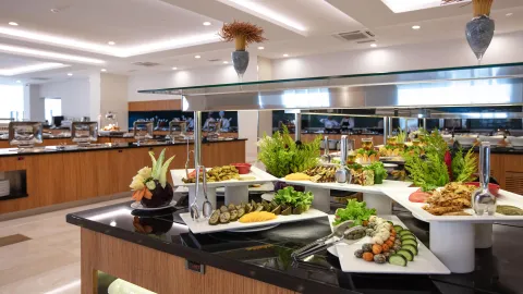 KORUMAR EPHESUS BEACH AND SPA RESORT Restaurants