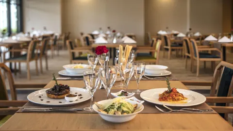 KORUMAR EPHESUS BEACH AND SPA RESORT Restaurants
