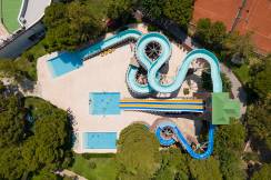 KREMLIN PALACE Pools & Beach