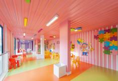 KREMLIN PALACE Mini Club