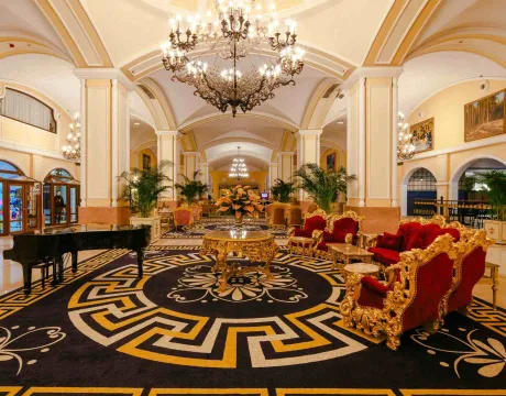KREMLIN PALACE Lobby