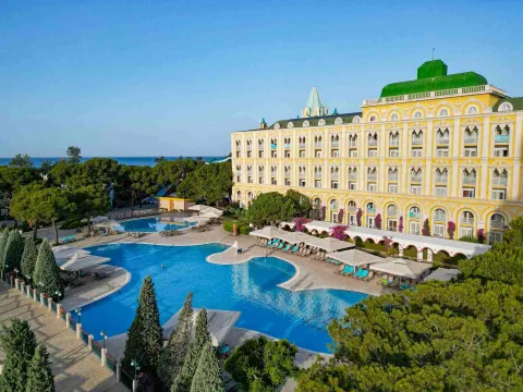 KREMLIN PALACE General Images