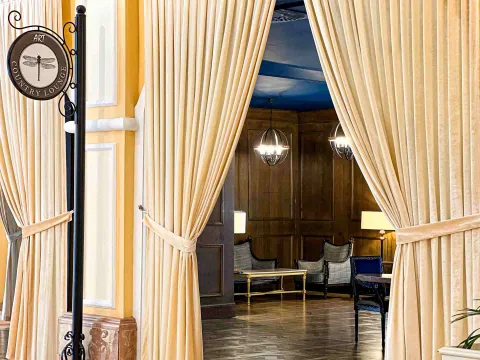 KREMLIN PALACE Lobby