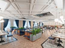 KREMLIN PALACE Restaurants
