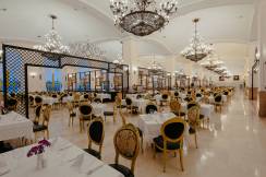 KREMLIN PALACE Restaurants