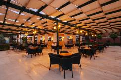 KREMLIN PALACE Restaurants