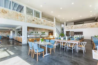 KRIOPIGI HOTEL Restaurants