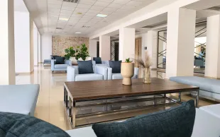 KRIOPIGI HOTEL Lobby
