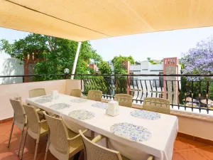KRISS HOTEL Restaurants