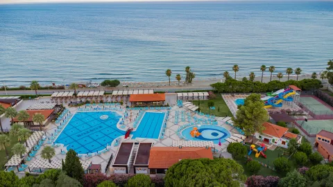 KUSTUR CLUB HOLIDAY VILLAGE Pools & Beach