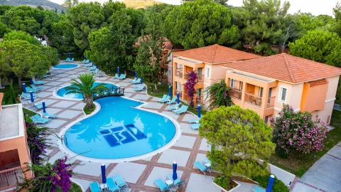 KUSTUR CLUB HOLIDAY VILLAGE Pools & Beach