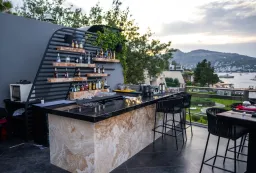 KUUM HOTEL - SPA Bars
