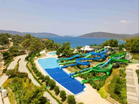 LA BLANCHE ISLAND BODRUM Pools & Beach