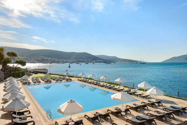 LA QUINTA BY WYNDHAM BODRUM Pools & Beach