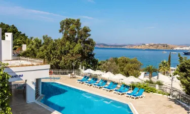 LABRANDA TMT BODRUM RESORT Pools & Beach