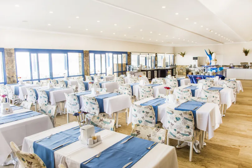 LADONIA HOTELS LUNA BEACH RESORT Restaurants