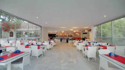 LADONIA HOTELS MIO BIANCO Restaurants