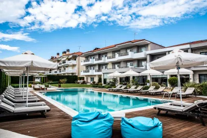 LAGARIA HOTEL - APARTMENTS Pools & Beach