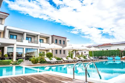 LAGARIA HOTEL - APARTMENTS Pools & Beach