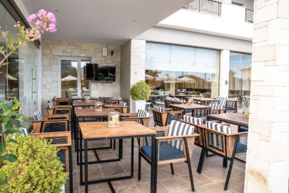 LAGARIA HOTEL - APARTMENTS Restaurants