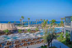 LAGO HOTEL Pools & Beach