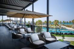 LAGO HOTEL Pools & Beach