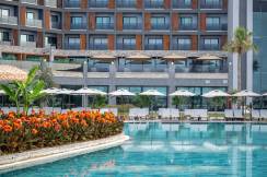 LAGO HOTEL Pools & Beach