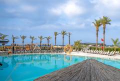LAGO HOTEL Pools & Beach