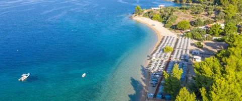 LAGOMANDRA BEACH Pools & Beach