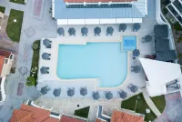 LAGOMANDRA BEACH Pools & Beach