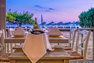 LAGOMANDRA HOTEL - SPA Restaurants