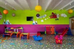 LAGOMANDRA HOTEL - SPA Mini Club