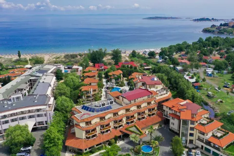 LAGUNA BEACH RESORT-SPA