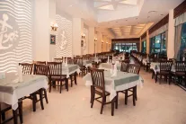LANCORA BEACH HOTEL Restaurants