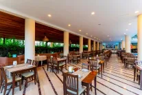 LANCORA BEACH HOTEL Restaurants