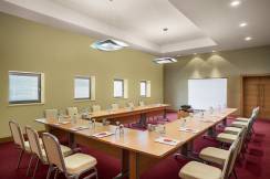 LARA BARUT COLLECTION Meetings