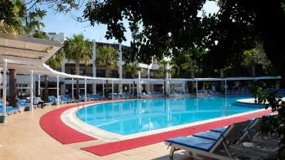 LATANYA PARK RESORT Pools & Beach