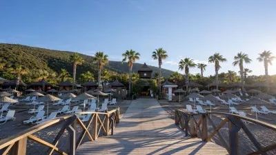 LATANYA PARK RESORT Pools & Beach