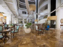 LAUR HOTELS EXPERIENCE - ELEGANCE Lobby