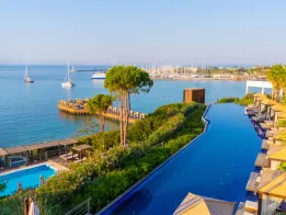 LAUR HOTELS EXPERIENCE - ELEGANCE Pools & Beach