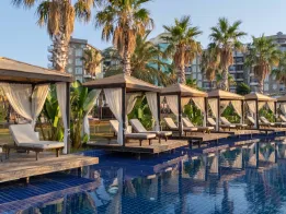 LAUR HOTELS EXPERIENCE - ELEGANCE Pools & Beach